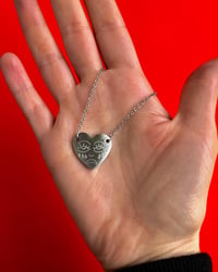 Image 2 of CRYING FACE ENGRAVED HEART CHAIN 