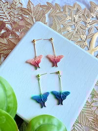 Image 2 of Small Dangly Shimmery Moths