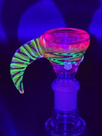 Image 5 of UV Reactive 14mm Slide With Horn 