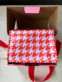 Image 2 of HOUNDSTOOTH HAMPER