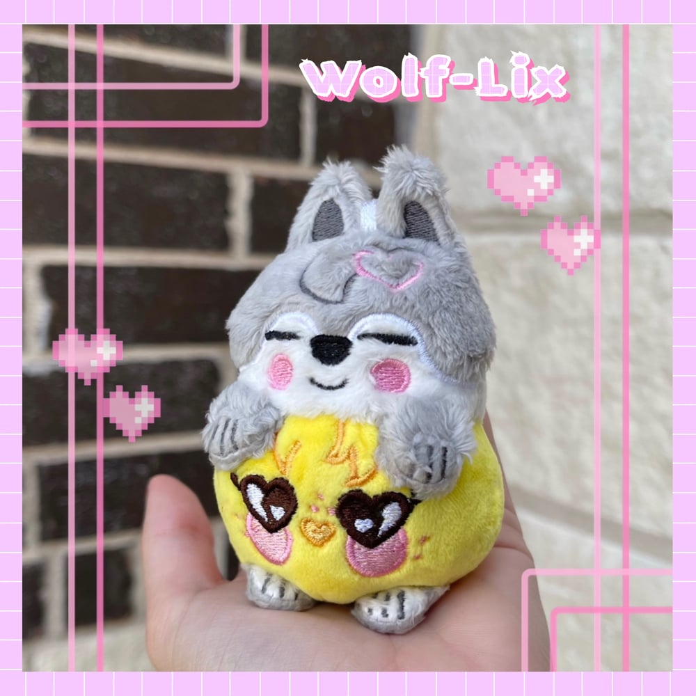 Image of Wolf-Lix 10 cm Plushie 