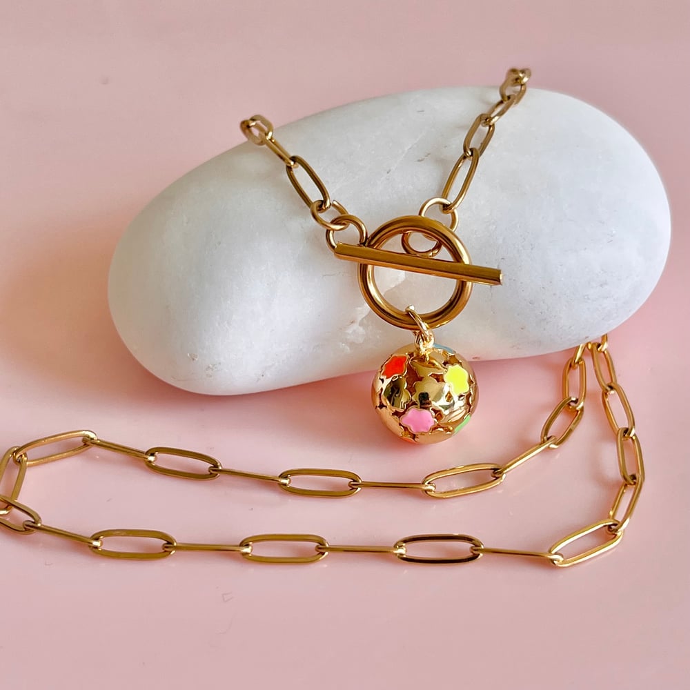 Image of Ball of Flowers Necklace