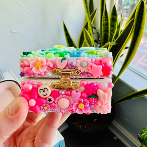 Image of 🎀🧸 TINY TREASURES  🦋✨ Workshop