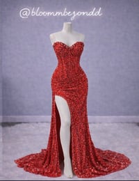 Image 1 of Threshes Prom Dress