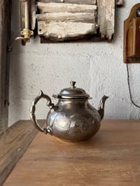 Image 4 of La théière oriental vintage 