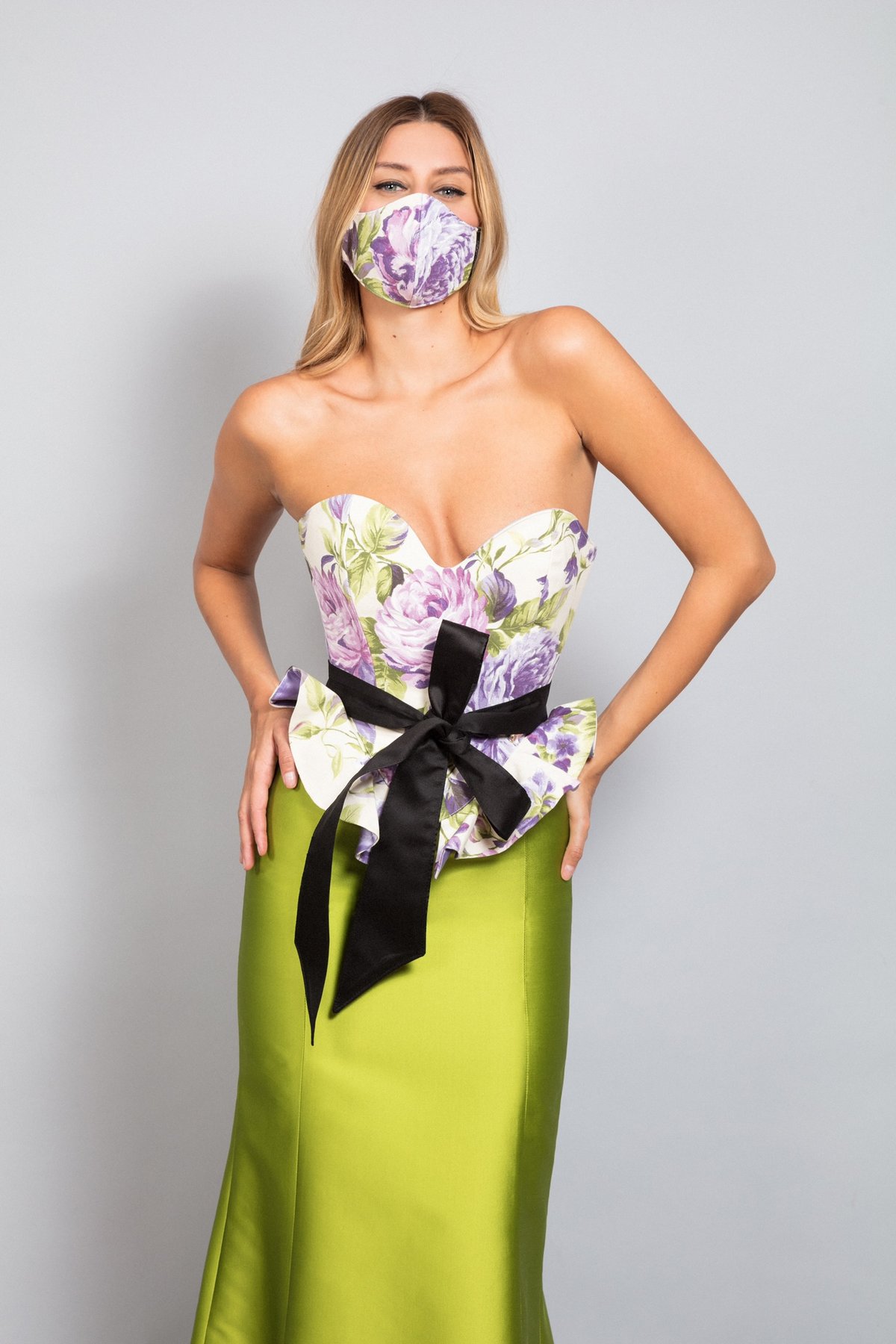 CORSET SIN CIERRE FLORES LILAS