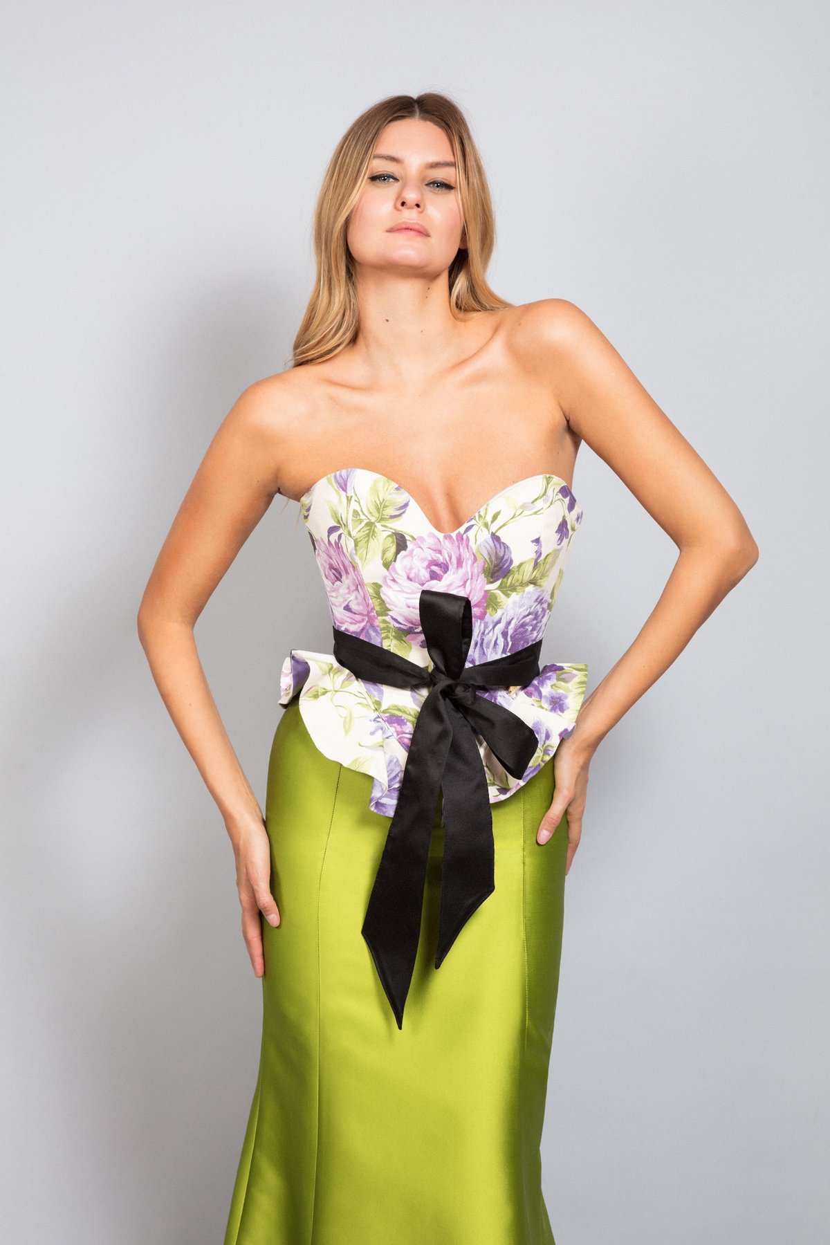 CORSET SIN CIERRE FLORES LILAS