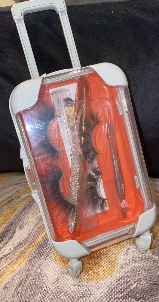 Image of Eyelash Travel Case 