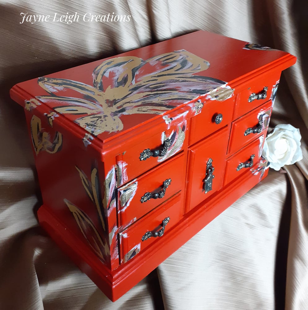 Image of Oriental Lily Jewellery Box 