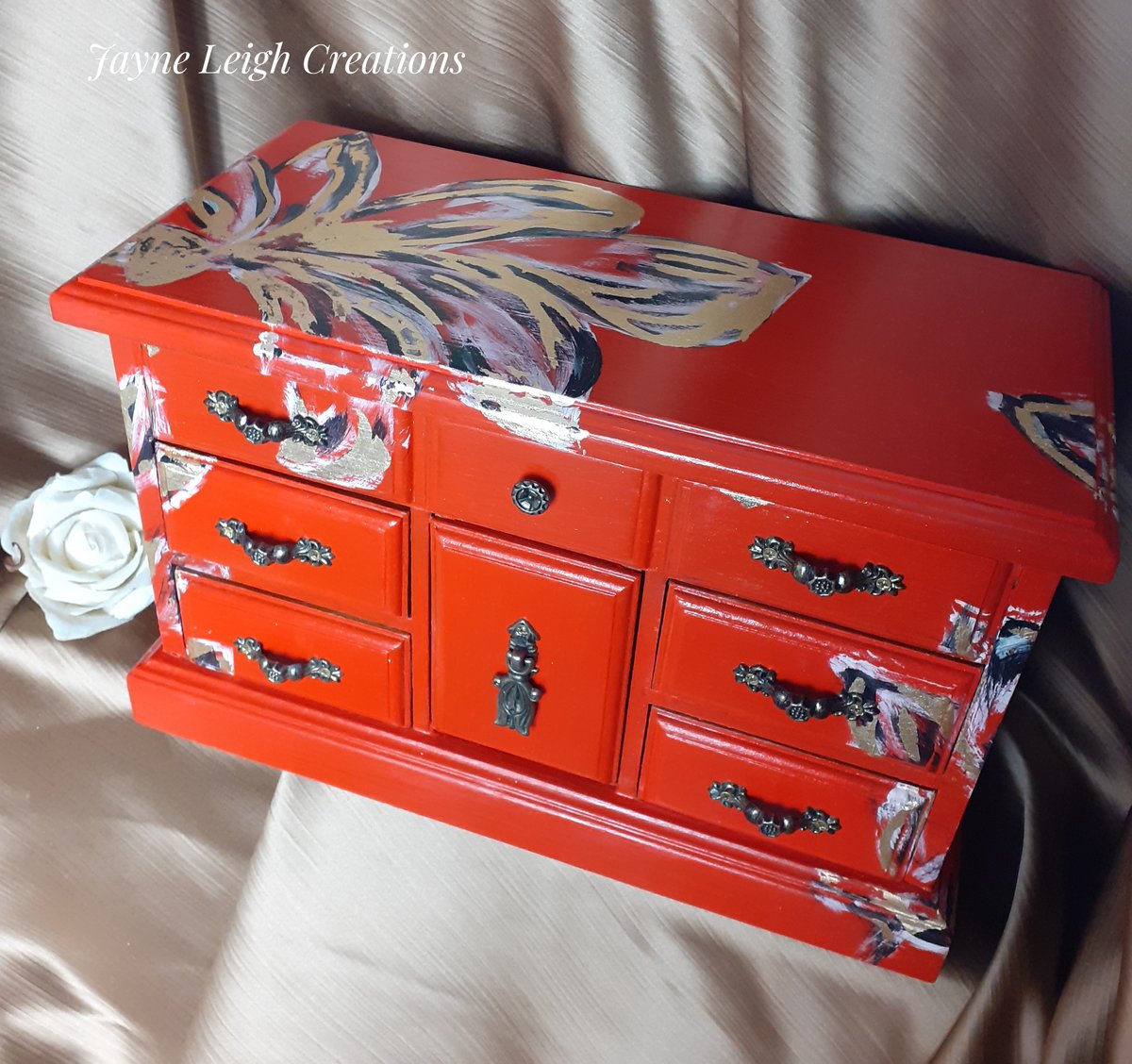 Image of Oriental Lily Jewellery Box 