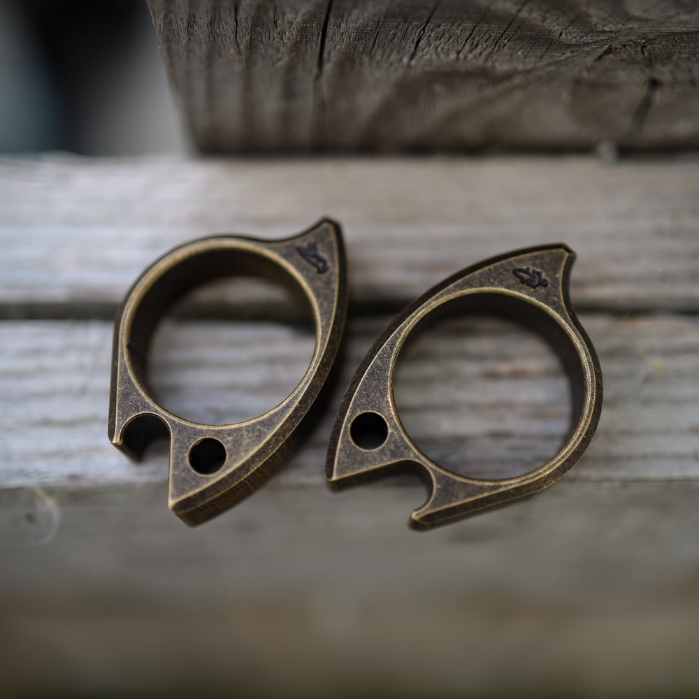 GUPPIE ANTIQUE BRASS