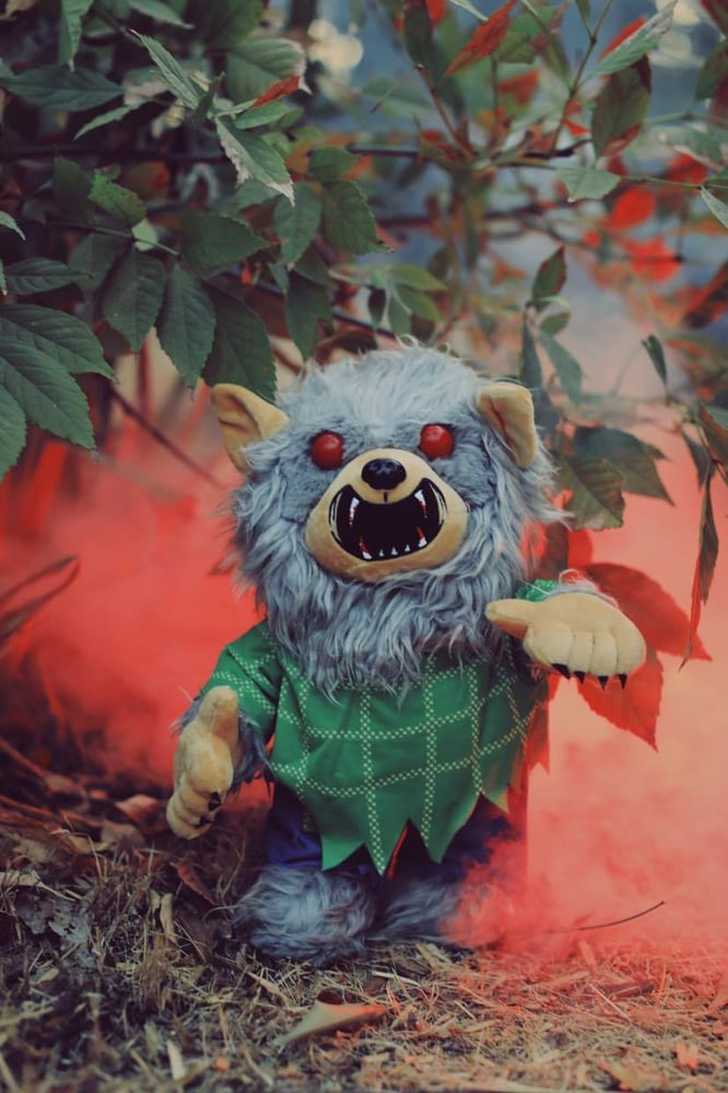 Image of Cursed Creature Plushie - Wolfie