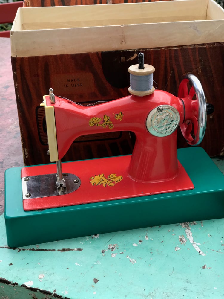 Image of Machines à coudre pour enfant
