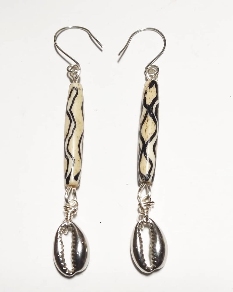 Image of Silver Escape Earrings
