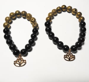 Image of Obsidian & Druzy Agate Bracelet with Lotus Fliwer