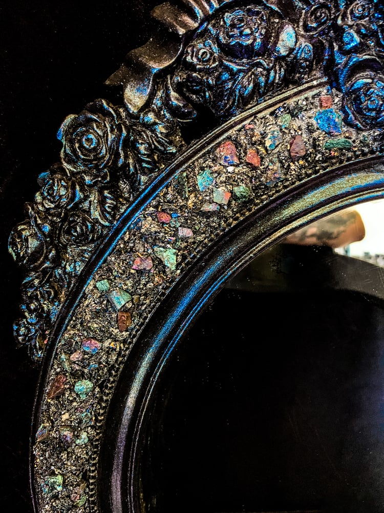 Image of Dragonfly Glazed Crystallized Blackbuck Spiral Horned Mirror.