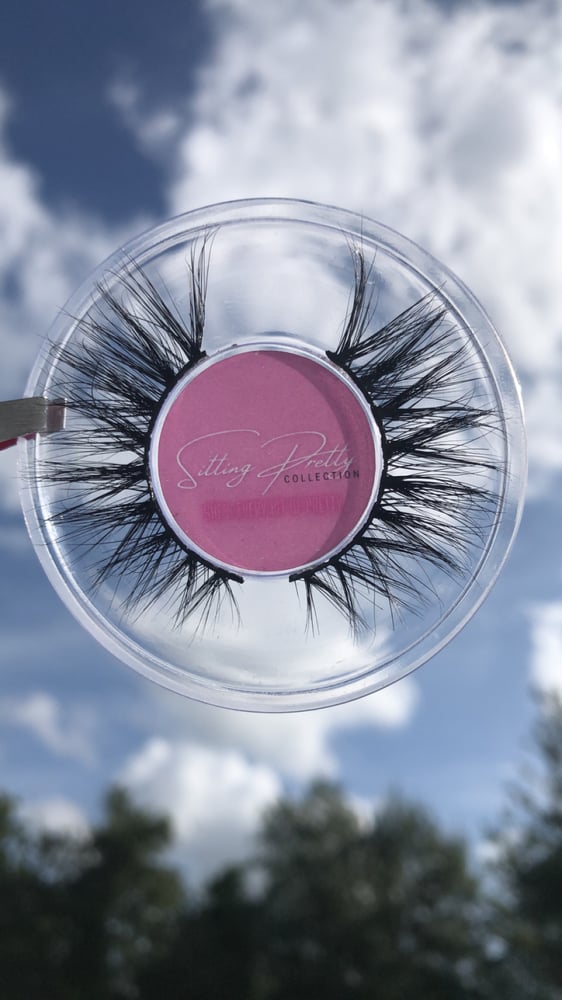 Image of Y U SO PRETTY (Natural lash)