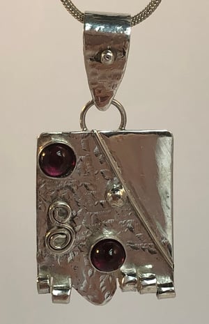 Rhodolite Silver Pendant