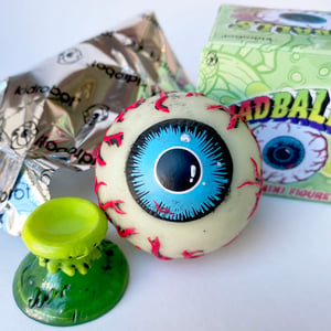 Kidrobot Madballs Vinyl Mini Figure – Oculus Orbus (Glow-in-the-Dark, 1/80 Chase Variant)