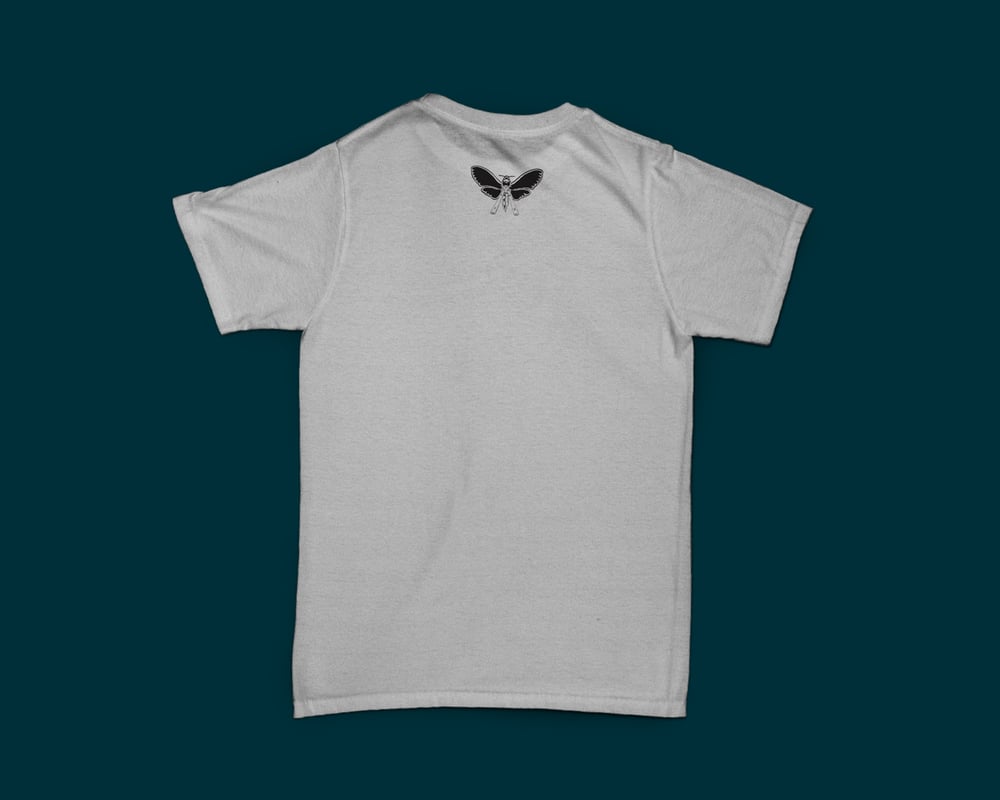 'Petalouda' (Ash Grey T-shirt)