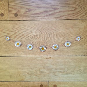 Image of Camomile Daisy Chain Garland
