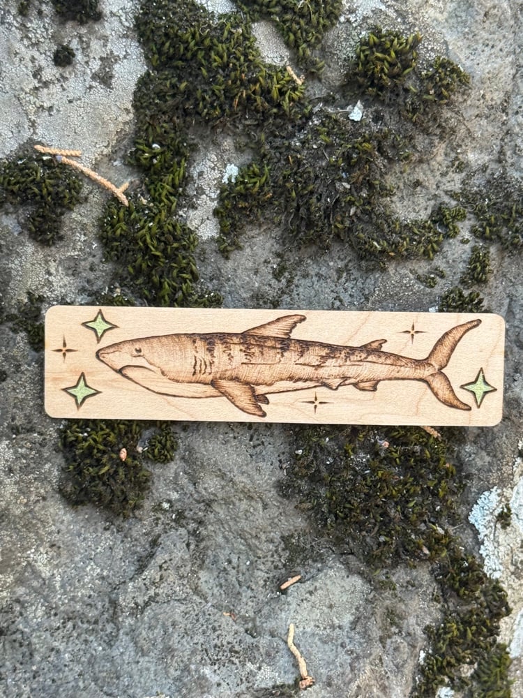 The Tiger Shark Gilded - Mini Guardian Bookmark  Image 3
