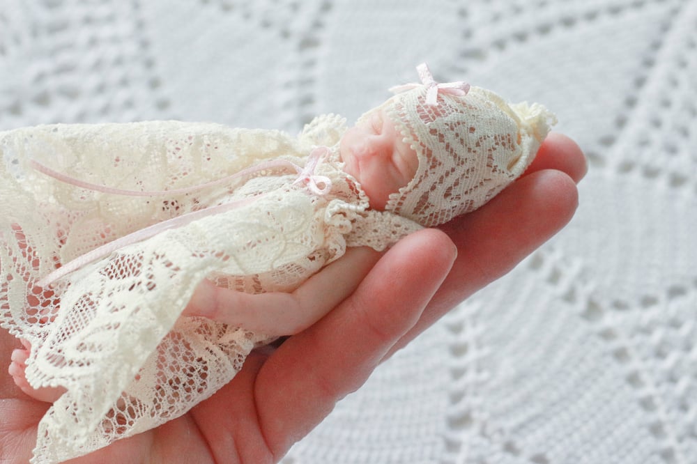 Image of Evie 4 1/2 inches - Finished Lace