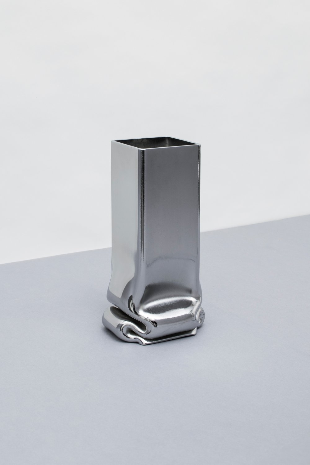 Image of Pressure Vase Square, Chrome