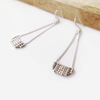 Image 1 of Boucles d'oreilles pendantes Gris "Inca"