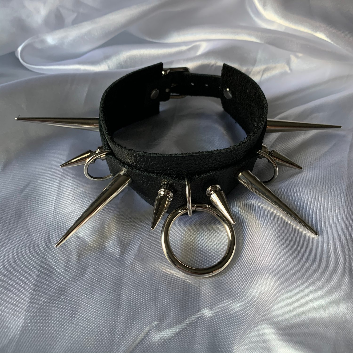 Image of Knock Me Down Collar