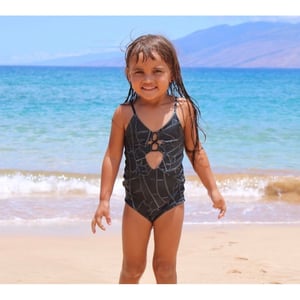 Image of *KEIKI* Black Banana Leaf (Big scale) full pc