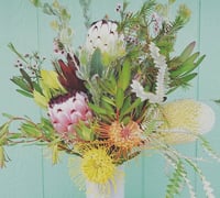 PROTEA GIFT BOX  - STANDARD SIZE