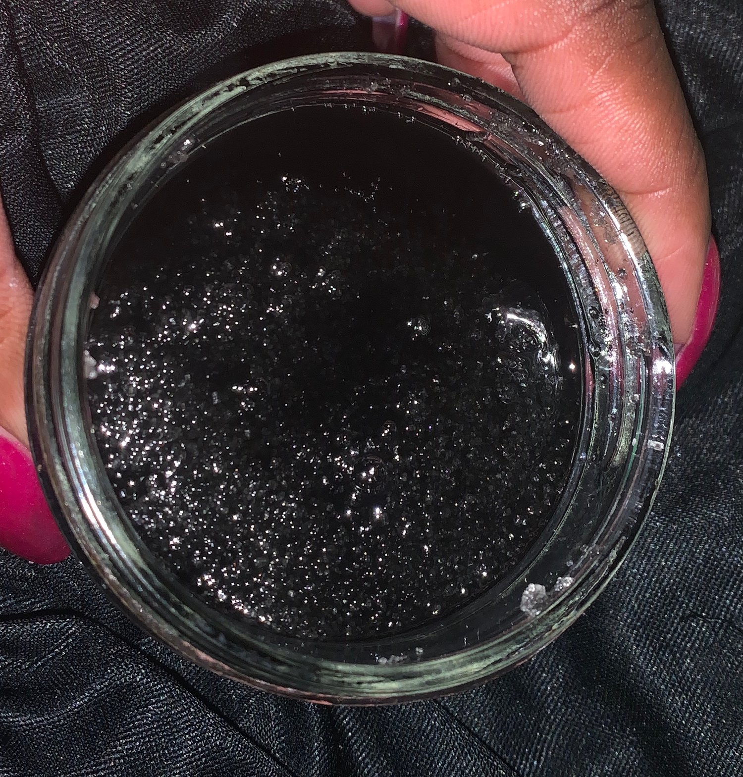 Charcoal Body Scrub WinnerMint