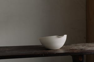 Cream Porcelain Large Pouring Bowl