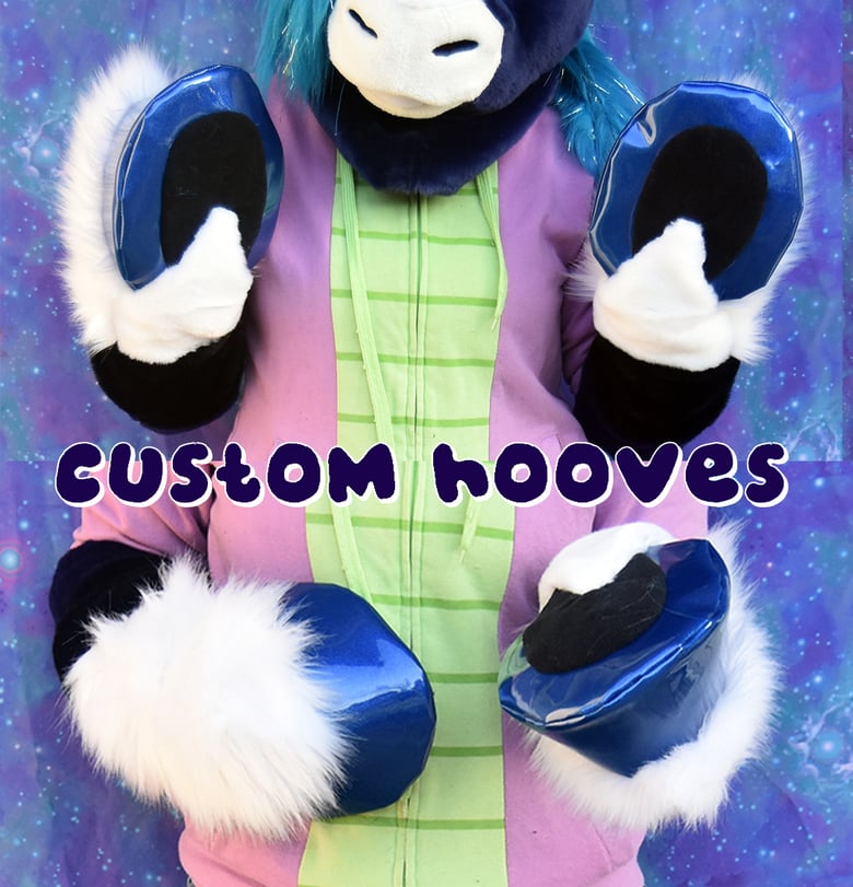 Image of Custom Horse Toony Hooves