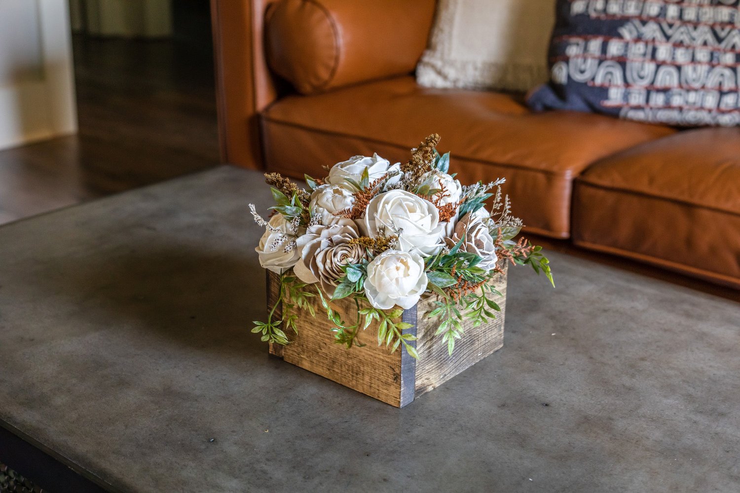 Image of Rustic Wood Flower Arrangement * Note, 6x6" box is seen in the pictures
