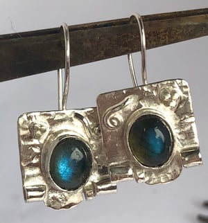 Lovely 925 Silver and Labradorite Earrings