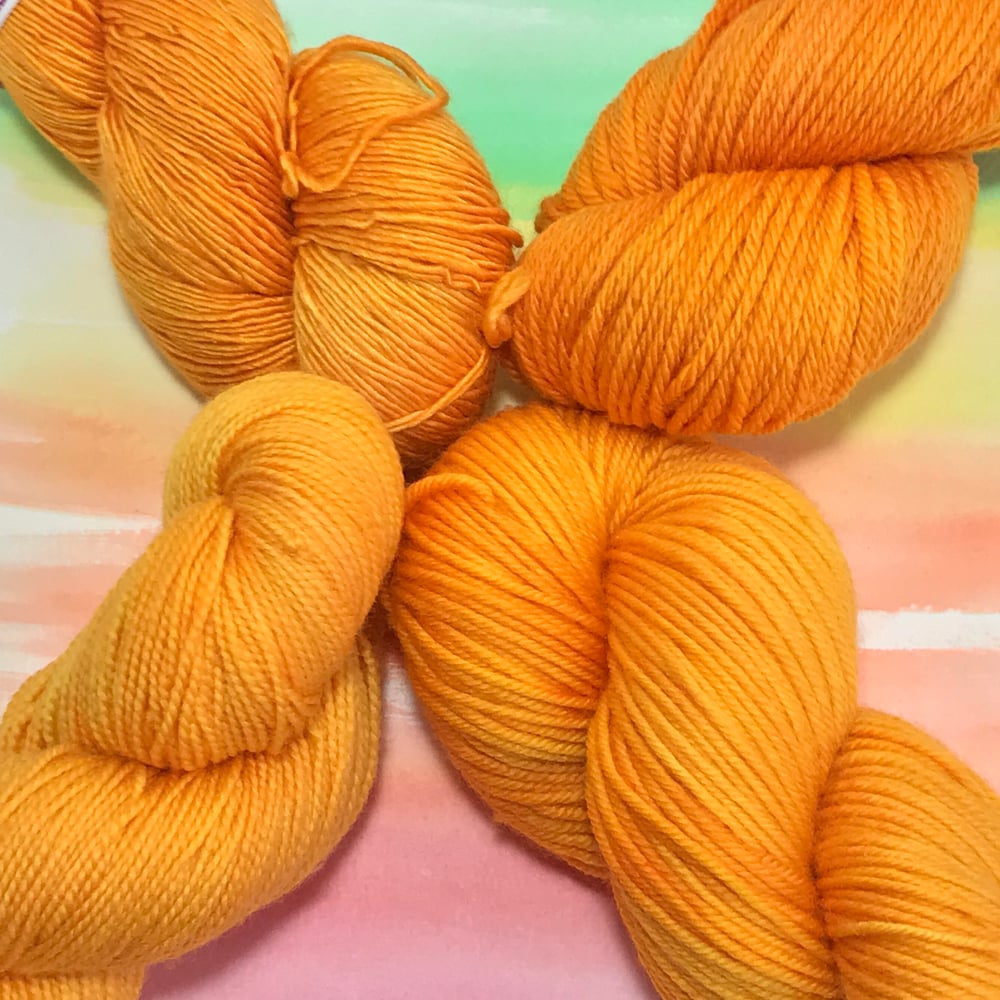 Golden Yellow 