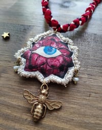 Image 2 of Collana 'Fiore nascosto'