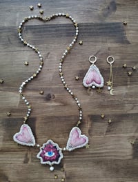 Image 4 of Collana 'Il Fiore e le Falene'