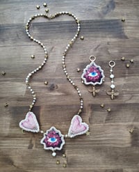 Image 3 of Collana 'Il Fiore e le Falene'