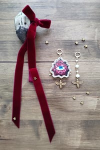 Image 2 of Orecchini 'Fiore nascosto'