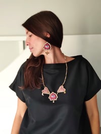 Image 5 of Collana 'Il Fiore e le Falene'