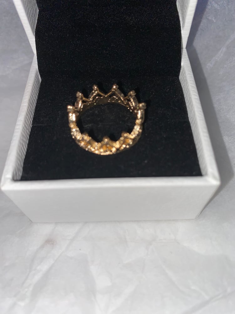 Image of CROWN RING