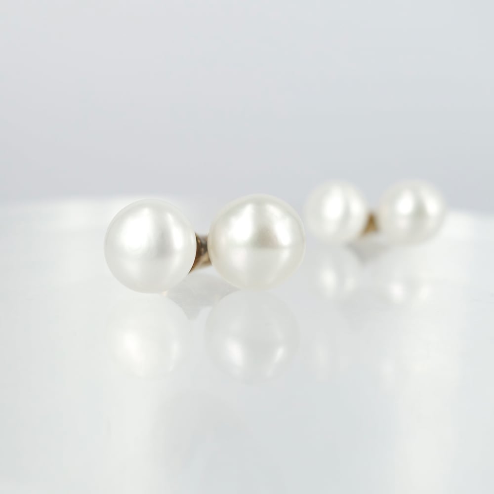 Image of Sterling silver gold plated pearl earrings M2938