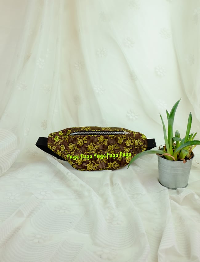 Light flower jacquard cross bag I