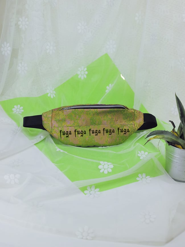 Light silky cross bag