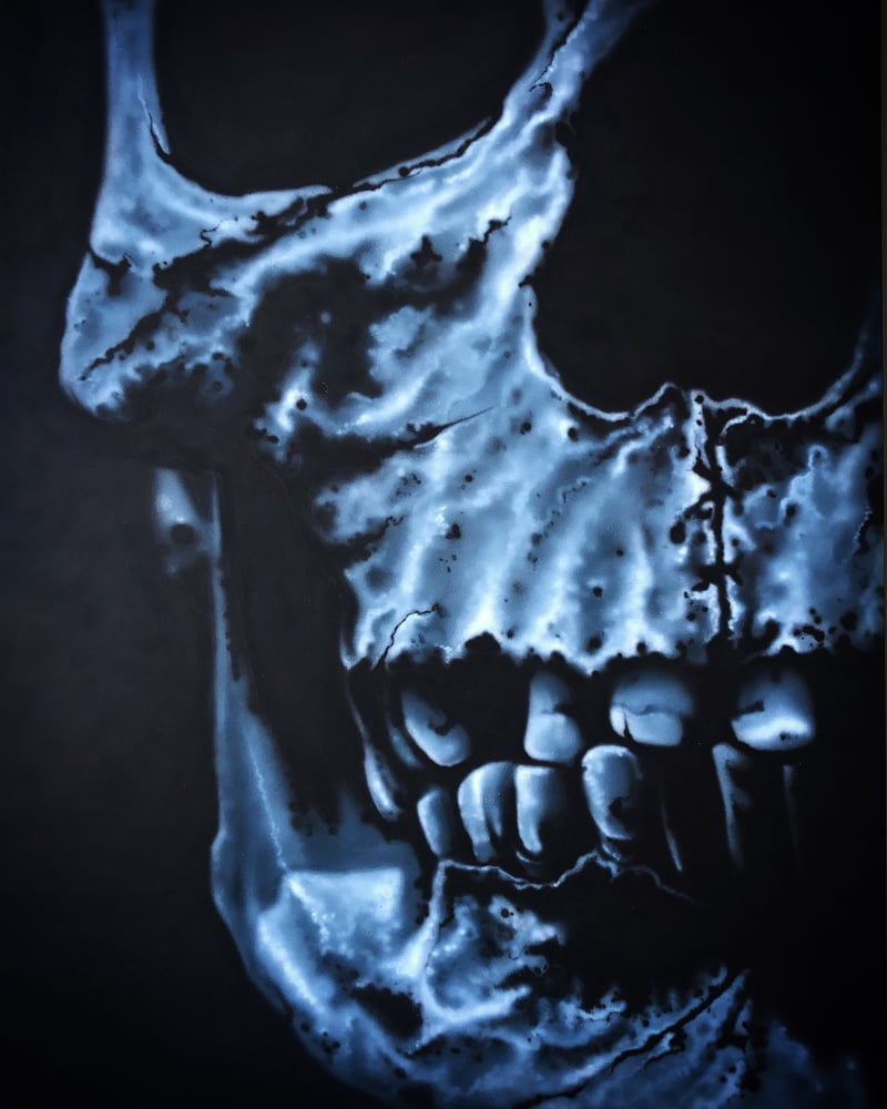 Image of “Cool gray” tone Skull