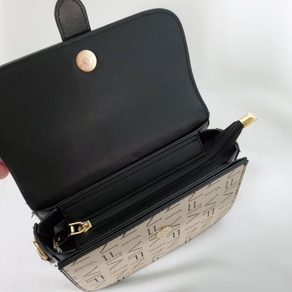 Small TB Leather Bag Burberry Accessories_Clothing Bags Black