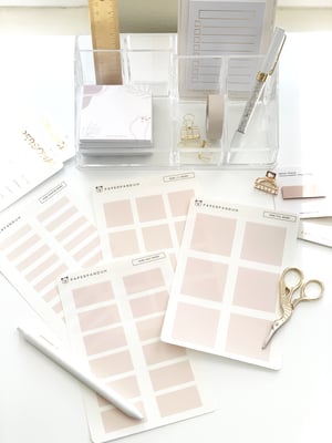 Image of Neutral Transparent Functional Boxes